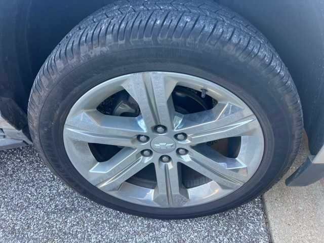 Thumbnail: 2016 Chevrolet Tahoe - 3