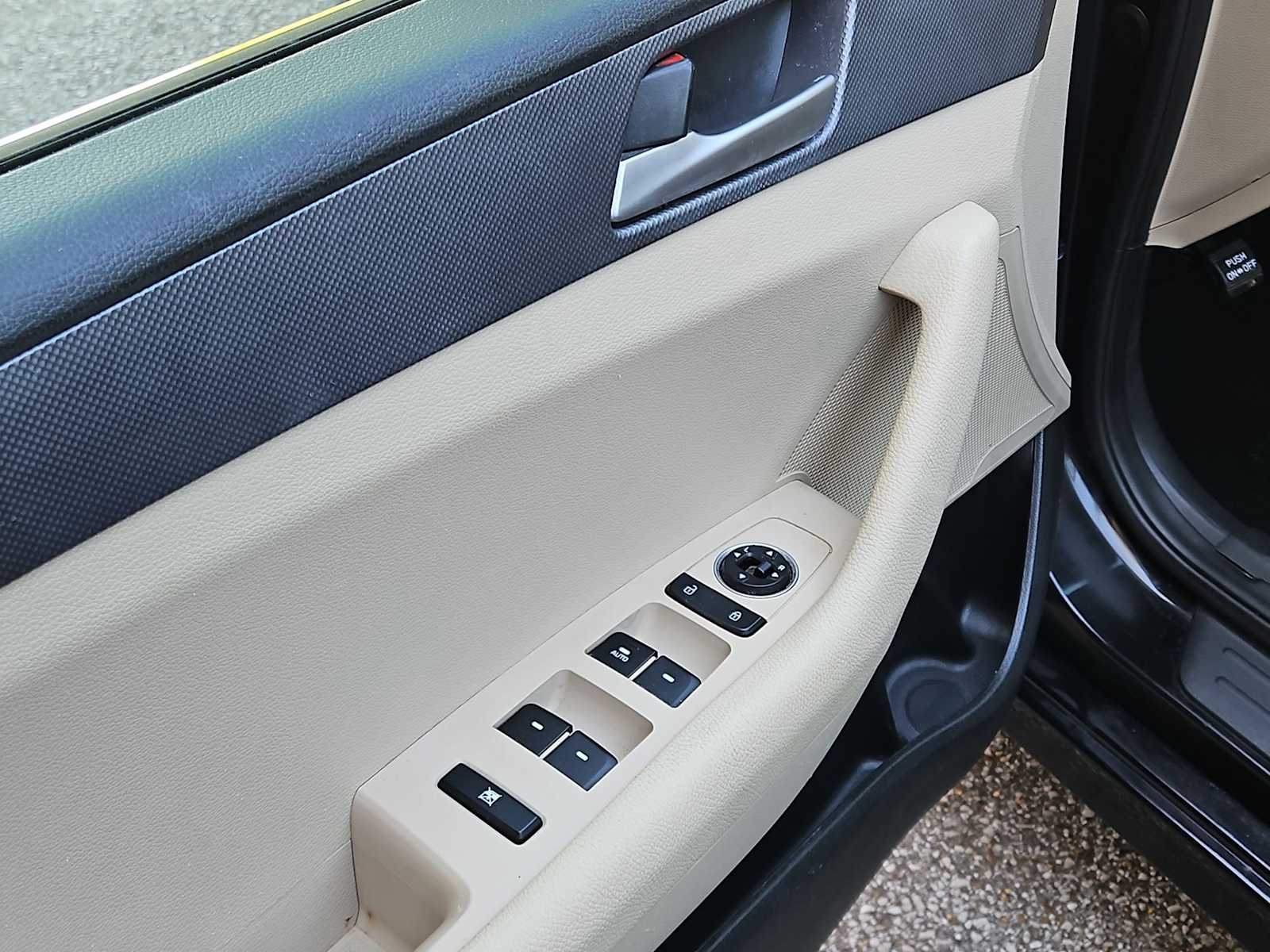 Thumbnail: 2018 Hyundai Sonata - 17