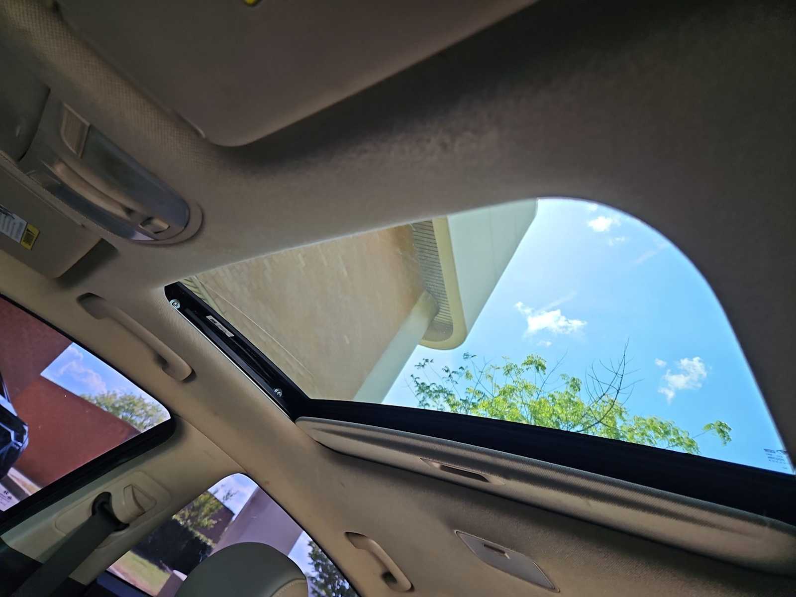 Thumbnail: 2019 Hyundai Elantra - 19