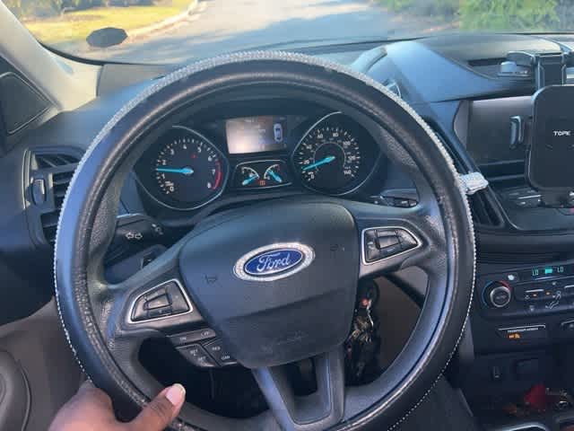 Thumbnail: 2017 Ford Escape - 17