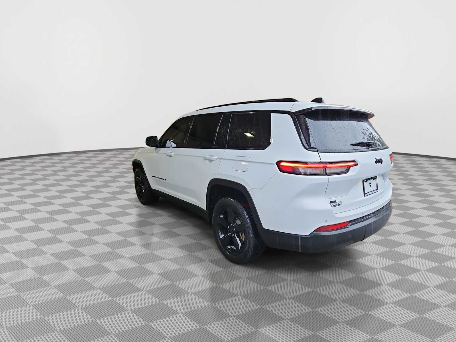 Thumbnail: 2023 Jeep Grand Cherokee L - 6