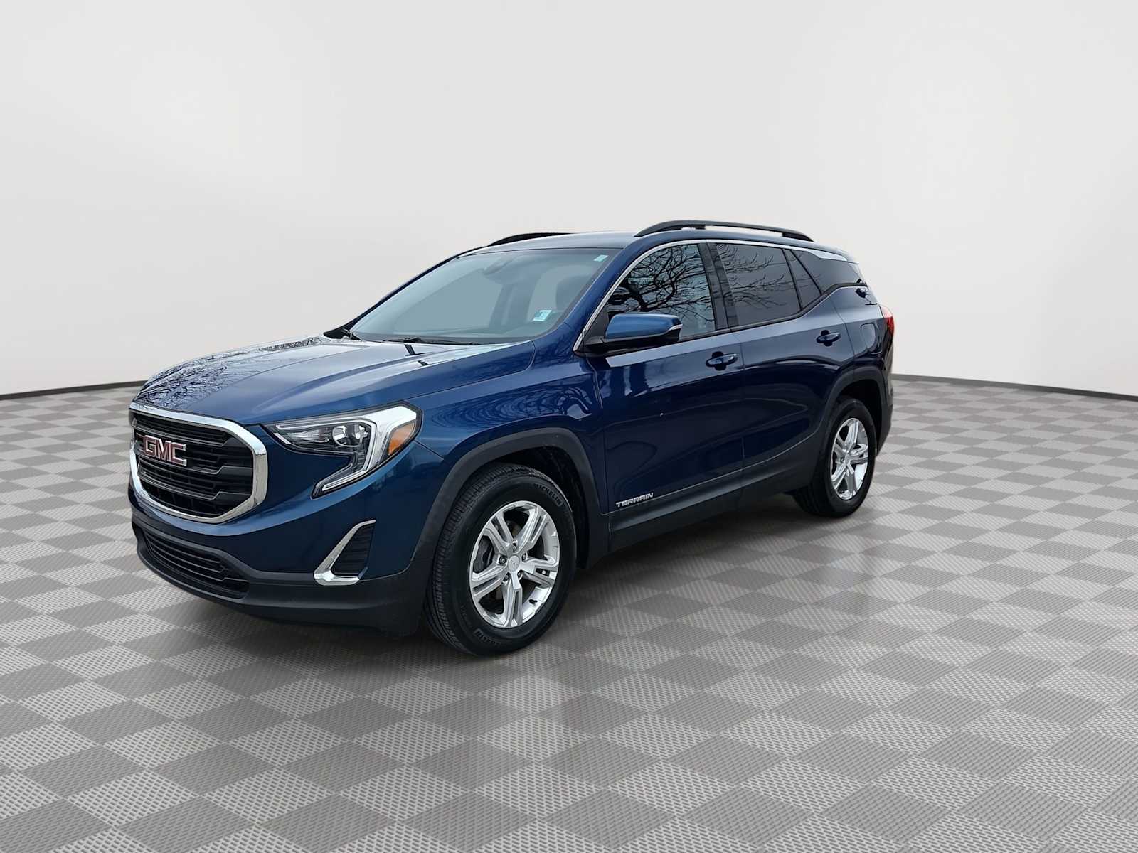 Thumbnail: 2020 GMC Terrain - 4