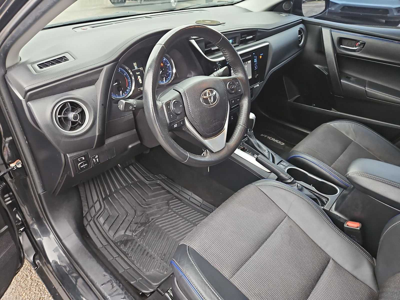 Thumbnail: 2018 Toyota Corolla - 10