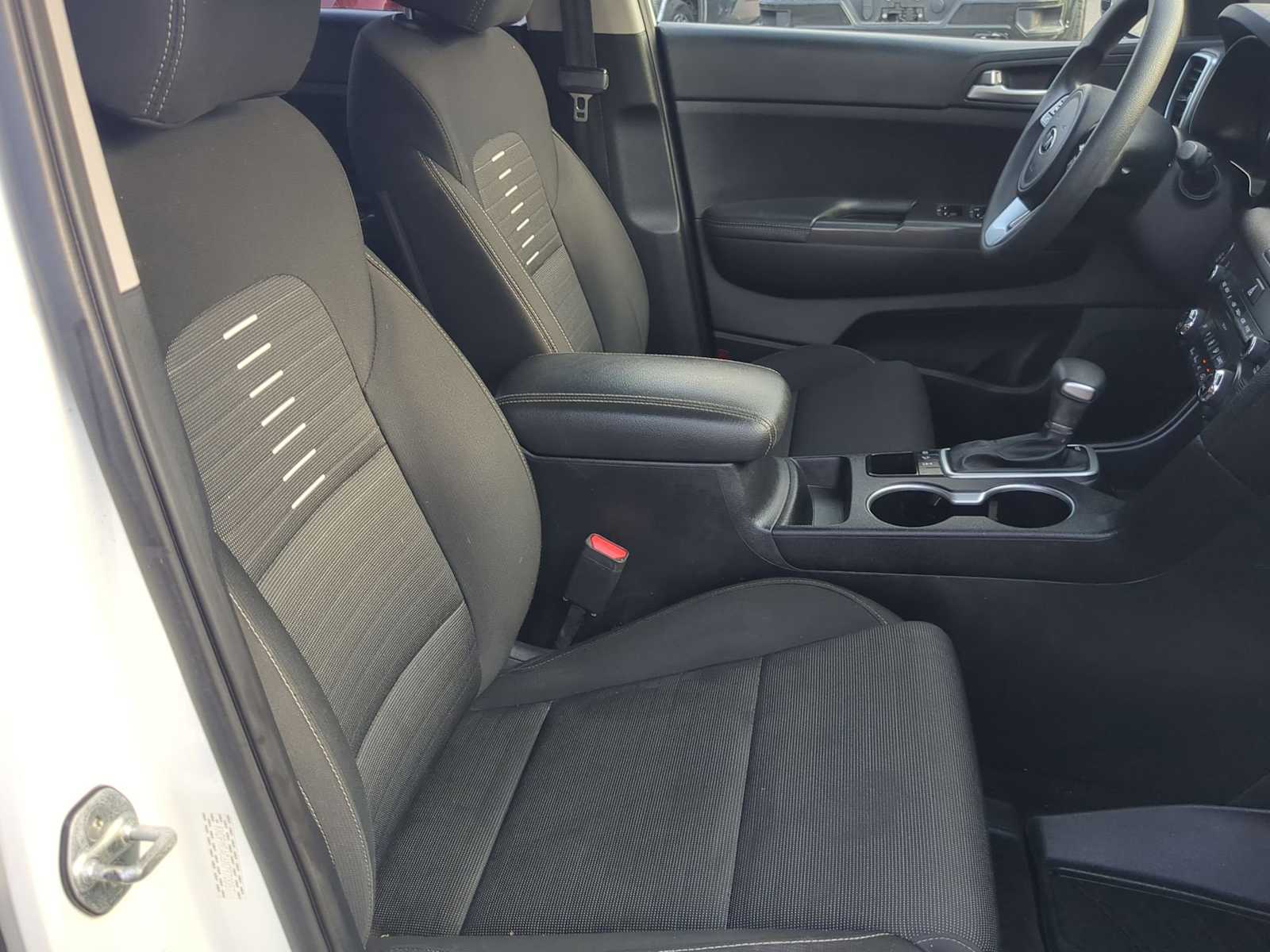 Thumbnail: 2022 Kia Sportage - 21