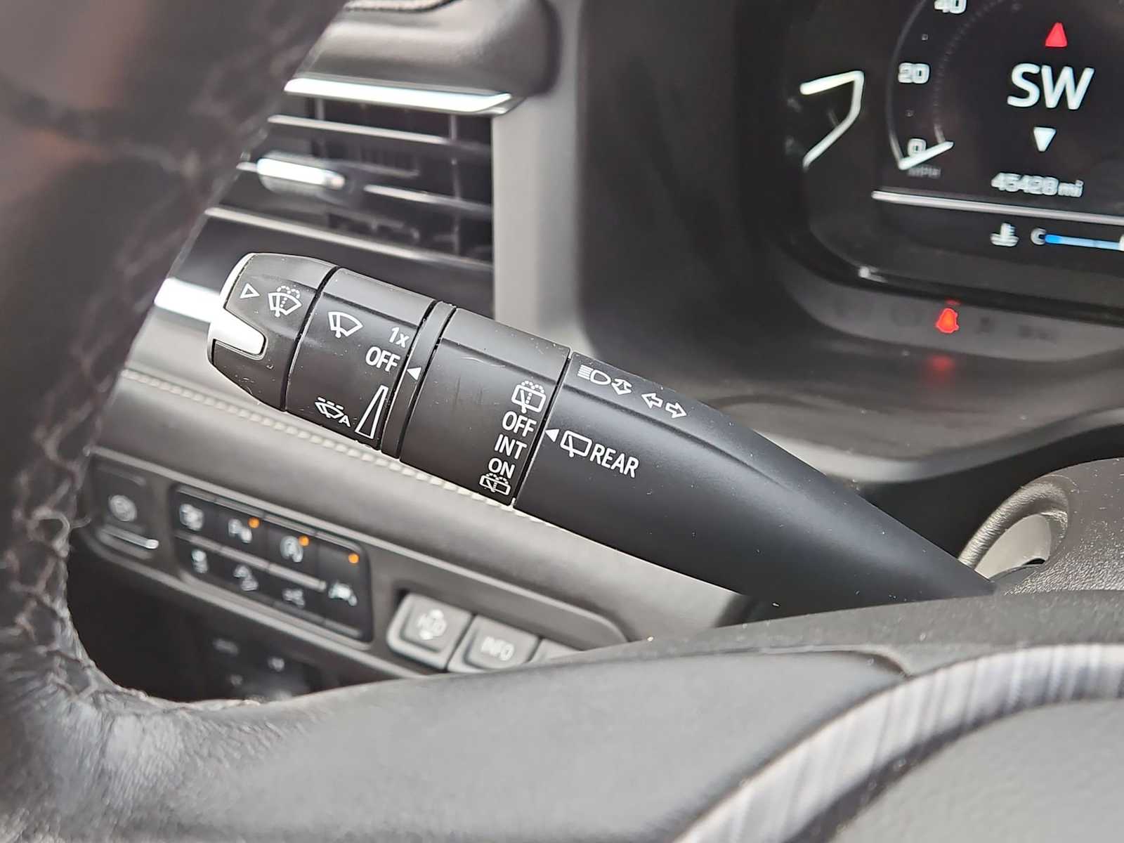 Thumbnail: 2023 GMC Yukon - 28