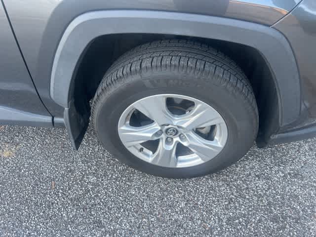 Thumbnail: 2020 Toyota RAV4 - 13