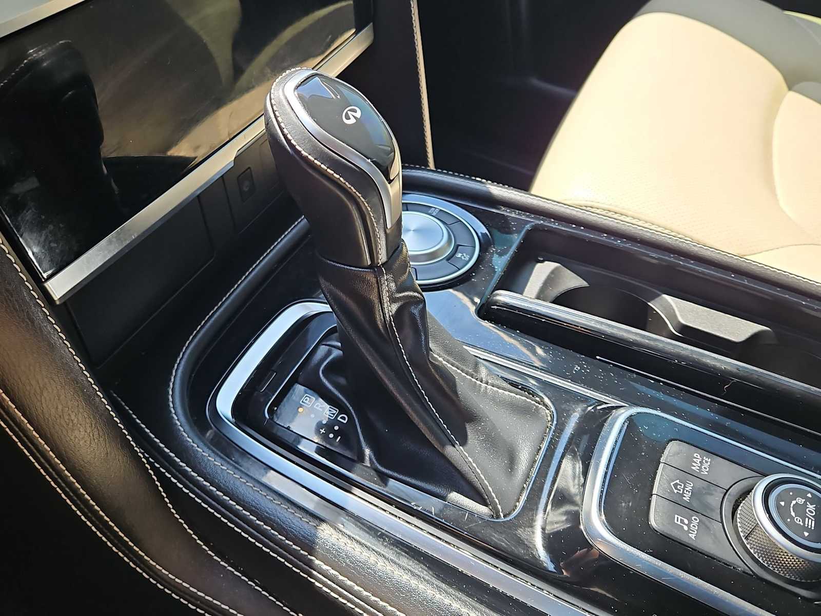 Thumbnail: 2022 INFINITI QX80 - 34