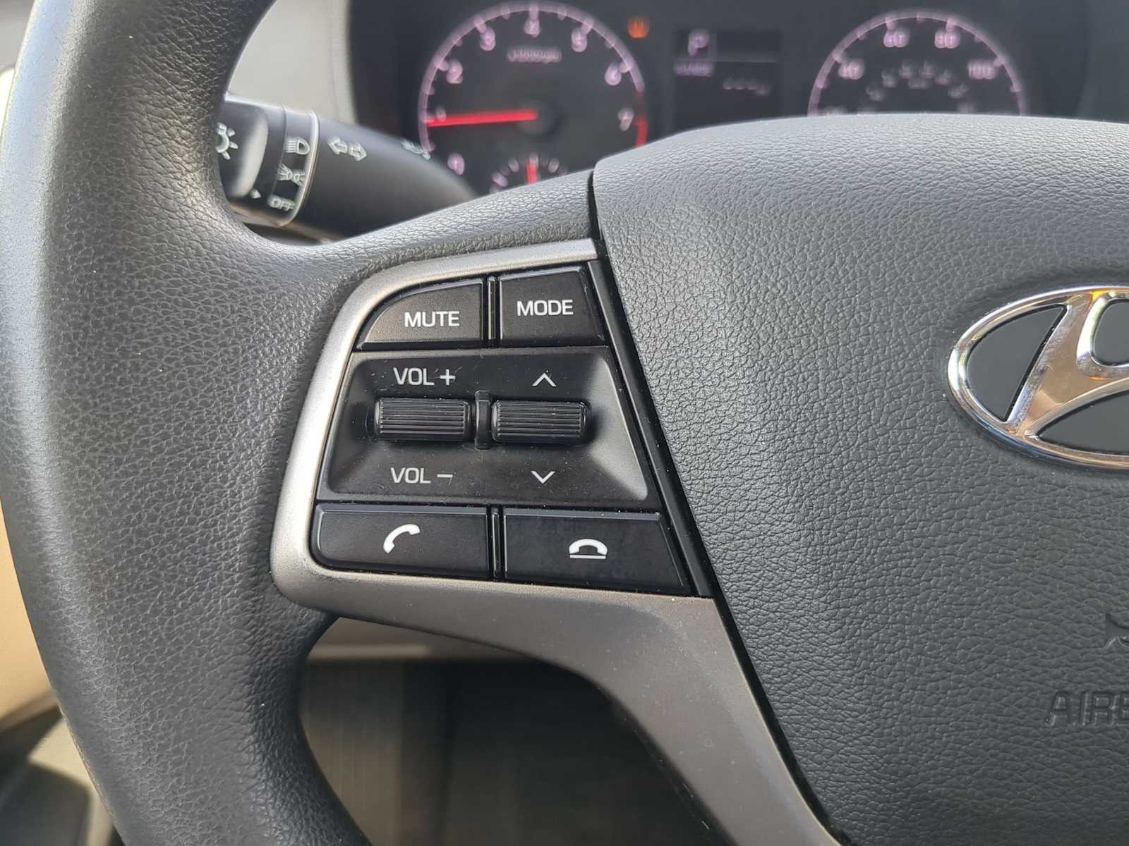 Thumbnail: 2022 Hyundai Accent - 23