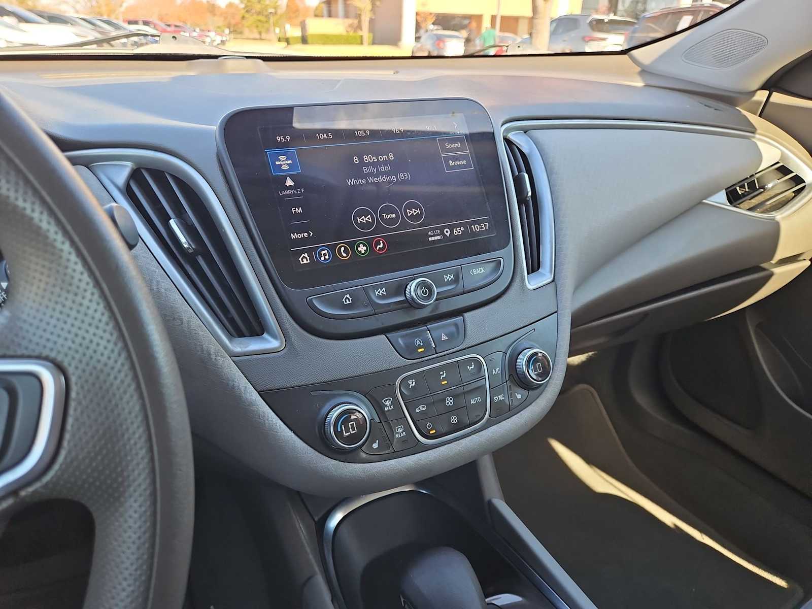 Thumbnail: 2022 Chevrolet Malibu - 28