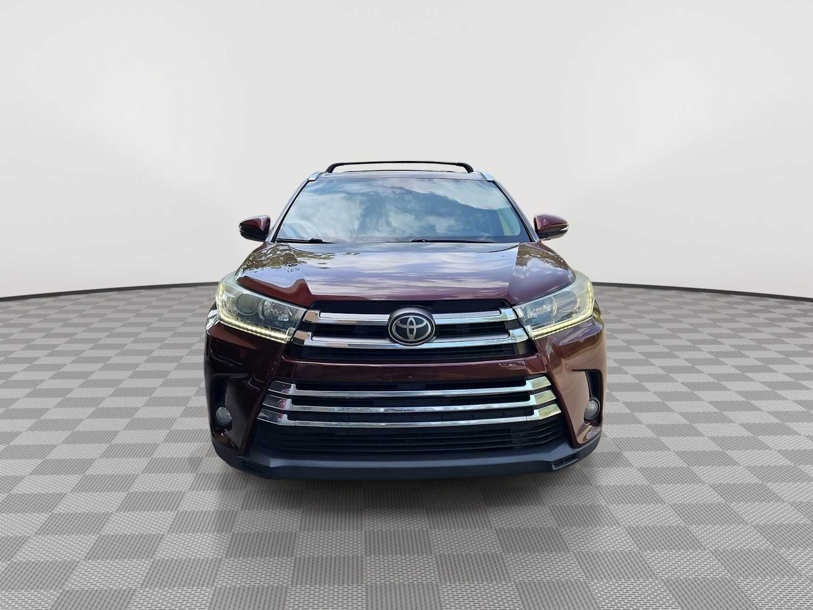 Thumbnail: 2018 Toyota Highlander - 3