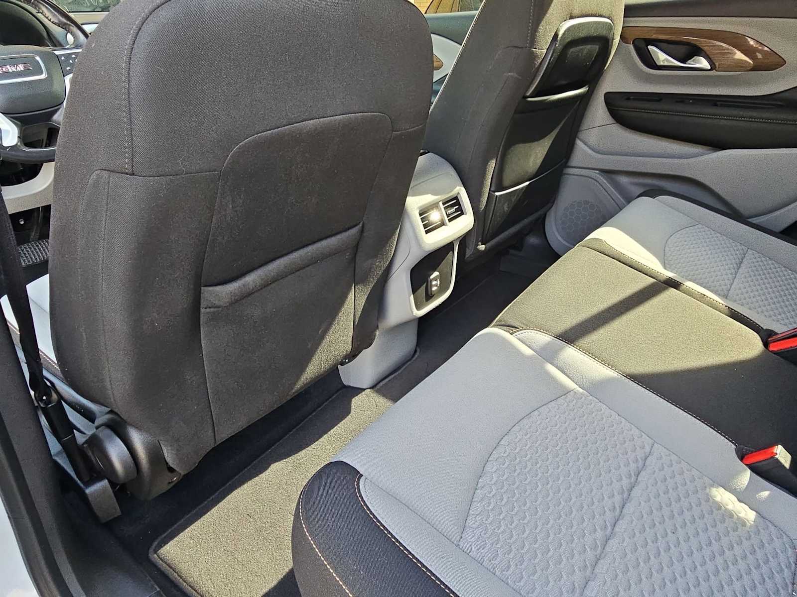 Thumbnail: 2020 GMC Terrain - 19