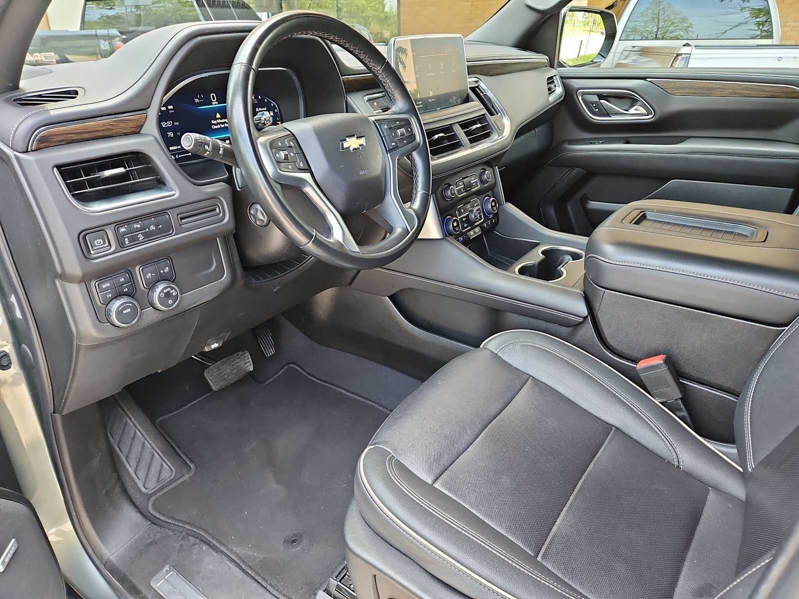 Thumbnail: 2023 Chevrolet Suburban - 10