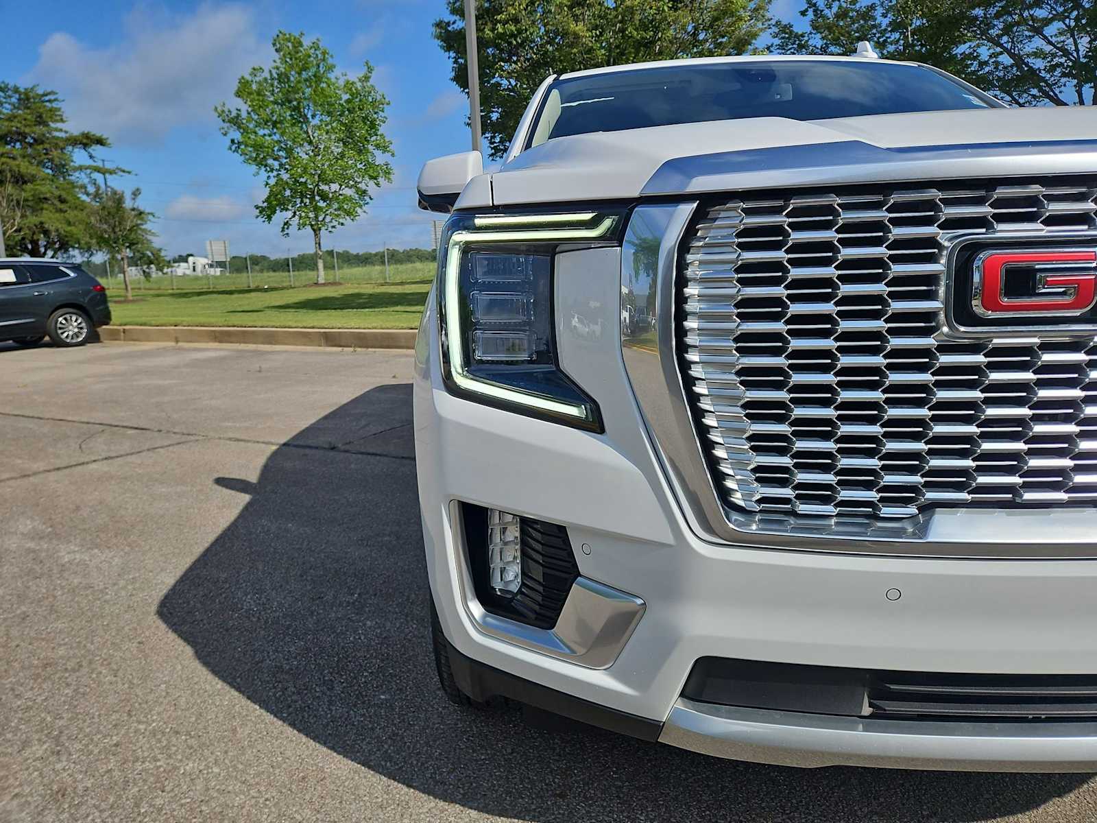 Thumbnail: 2021 GMC Yukon - 18