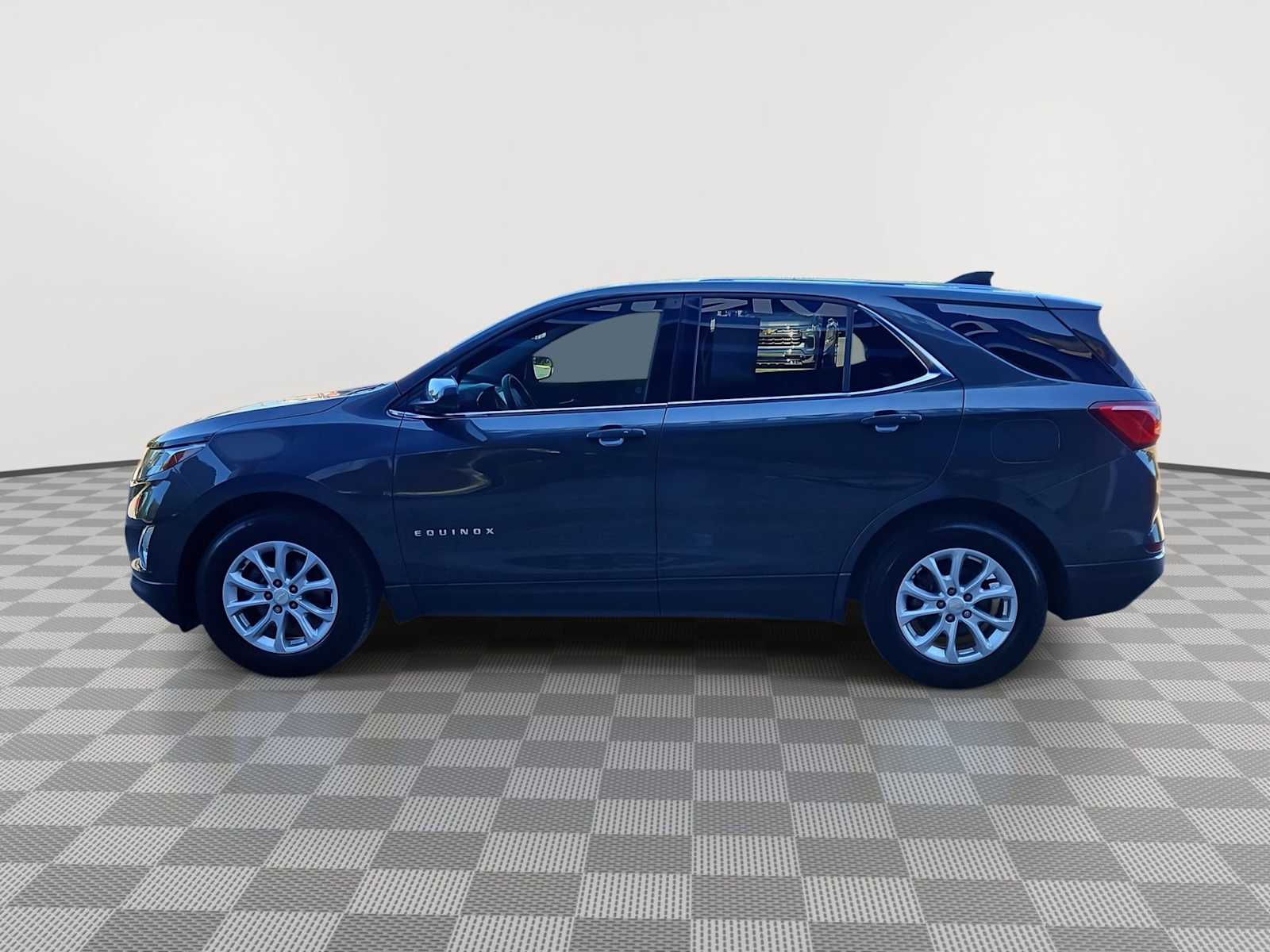 Thumbnail: 2018 Chevrolet Equinox - 9