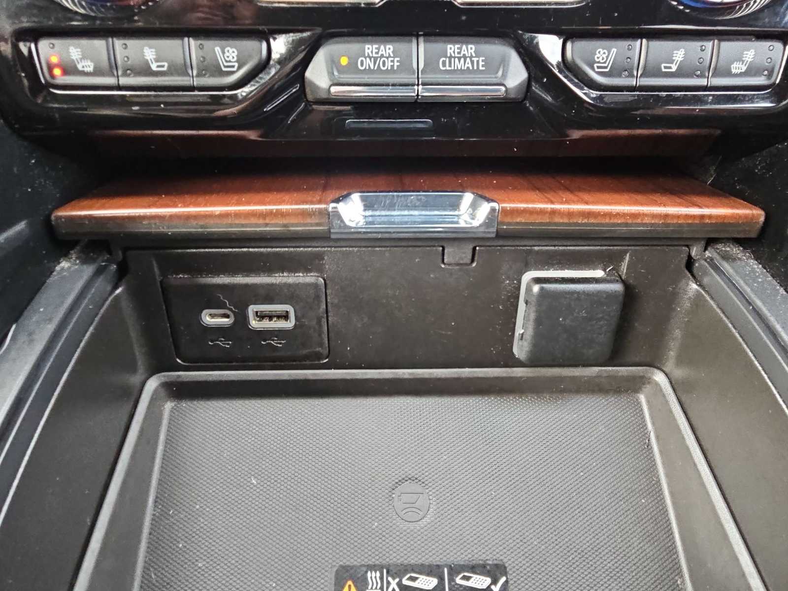 Thumbnail: 2023 GMC Yukon - 33