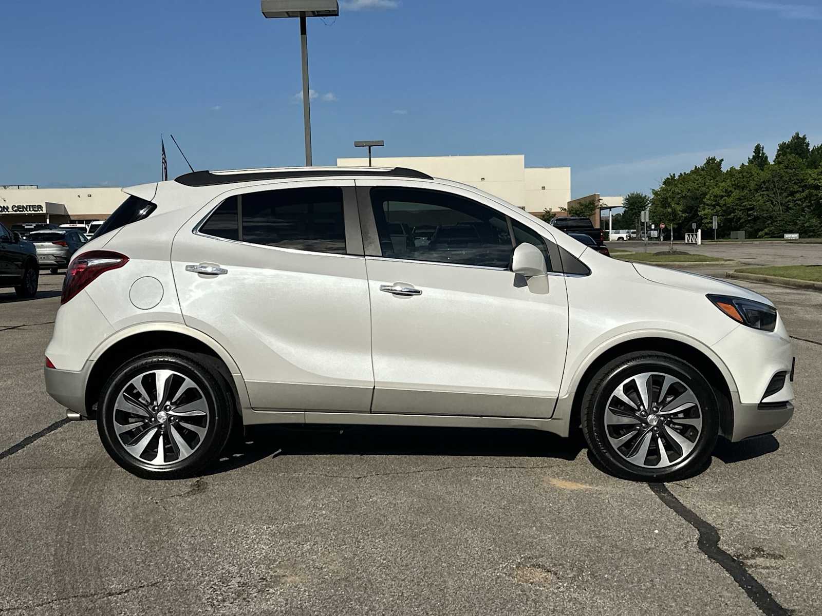 Thumbnail: 2021 Buick Encore - 15