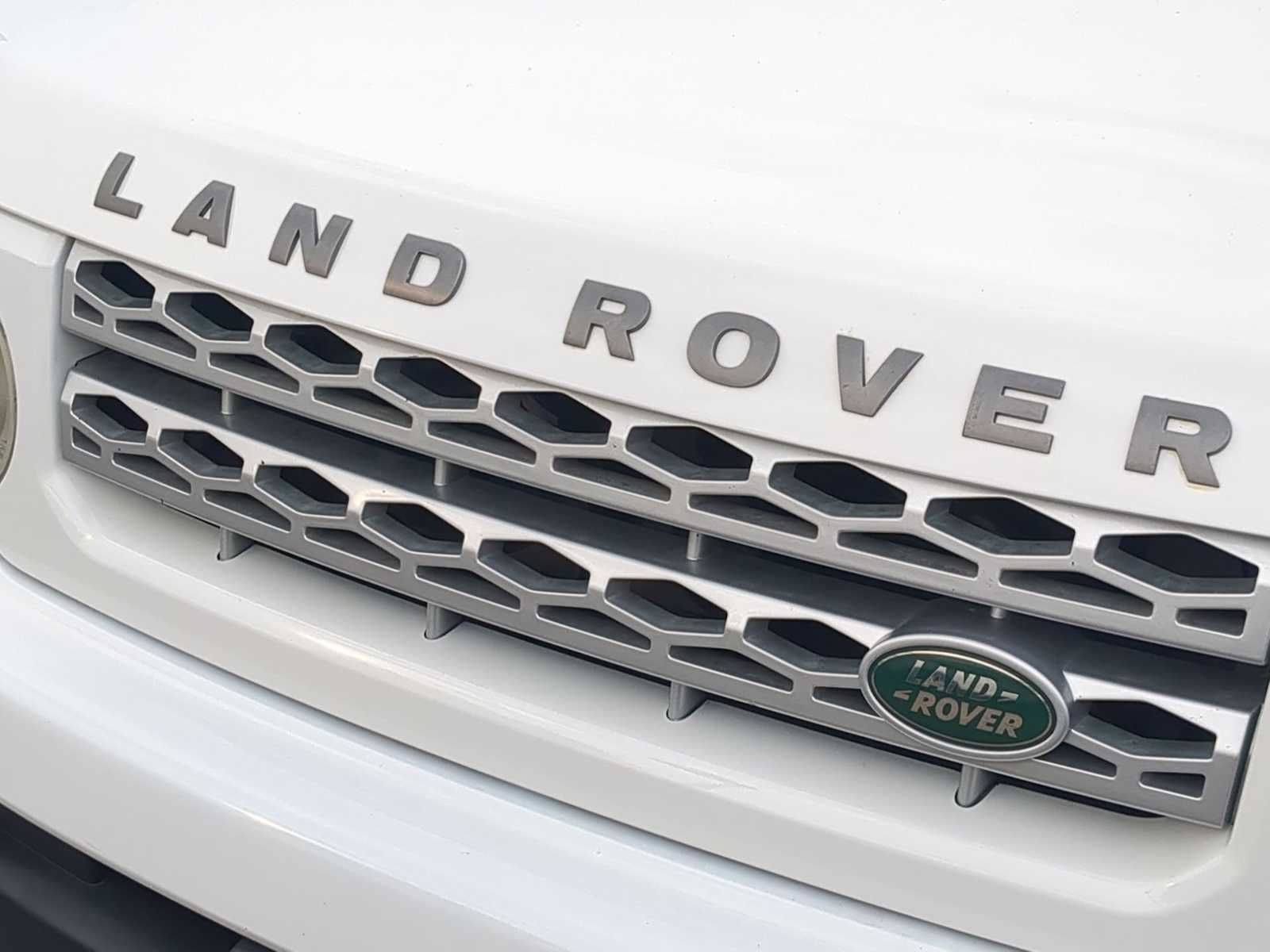Thumbnail: 2011 Land Rover LR4 - 12