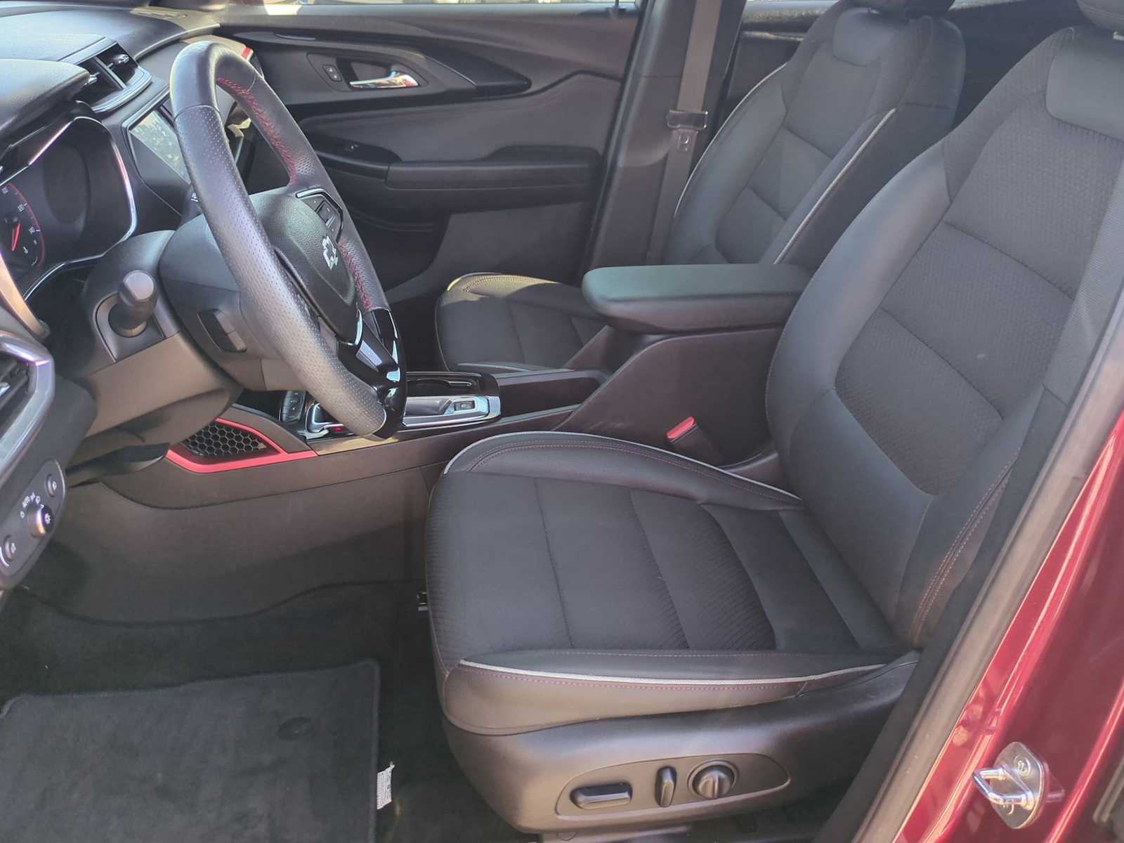 Thumbnail: 2022 Chevrolet TrailBlazer - 16