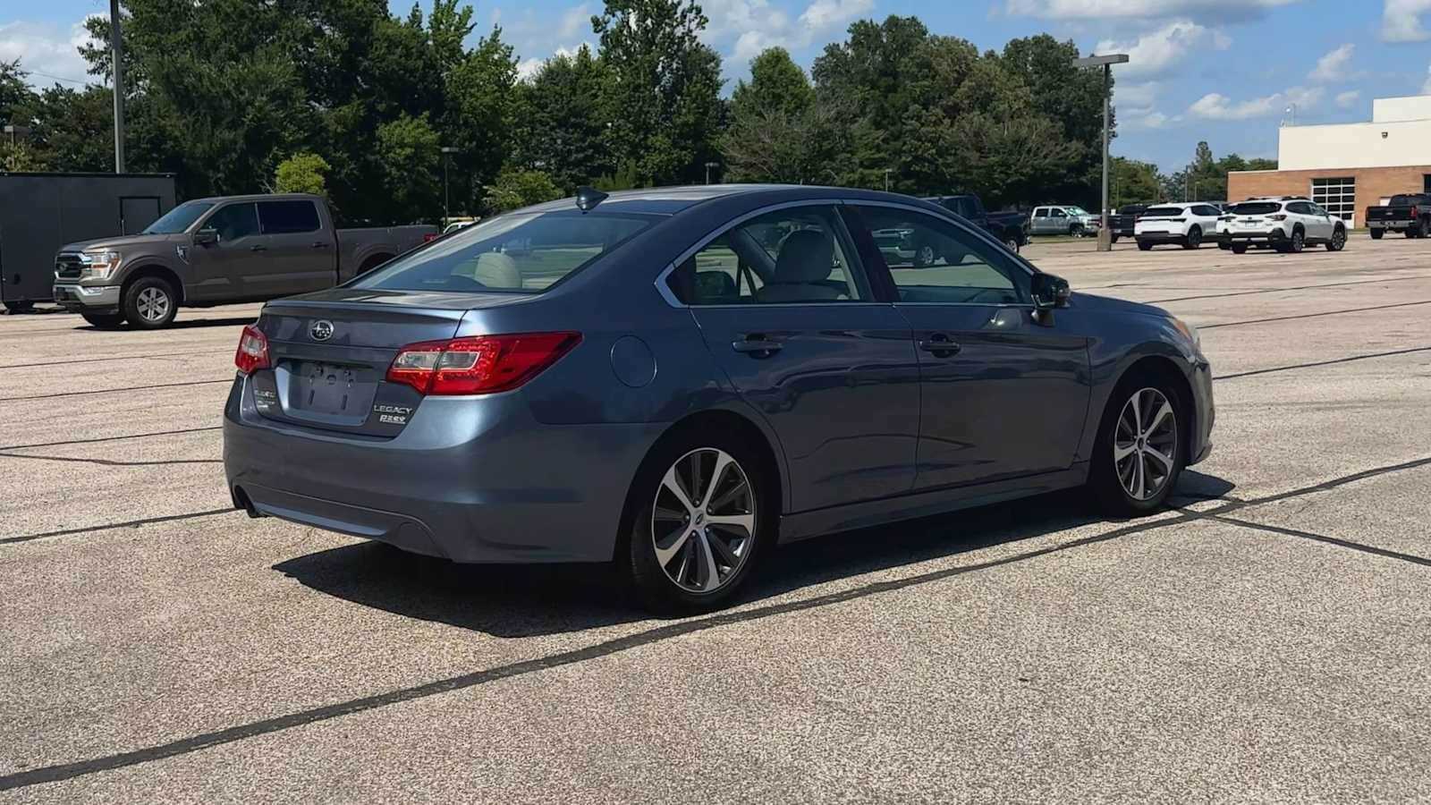 Thumbnail: 2017 Subaru Legacy - 8