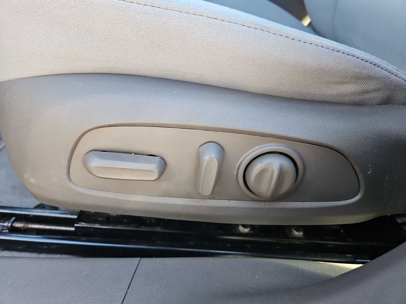 Thumbnail: 2022 Chevrolet Malibu - 18