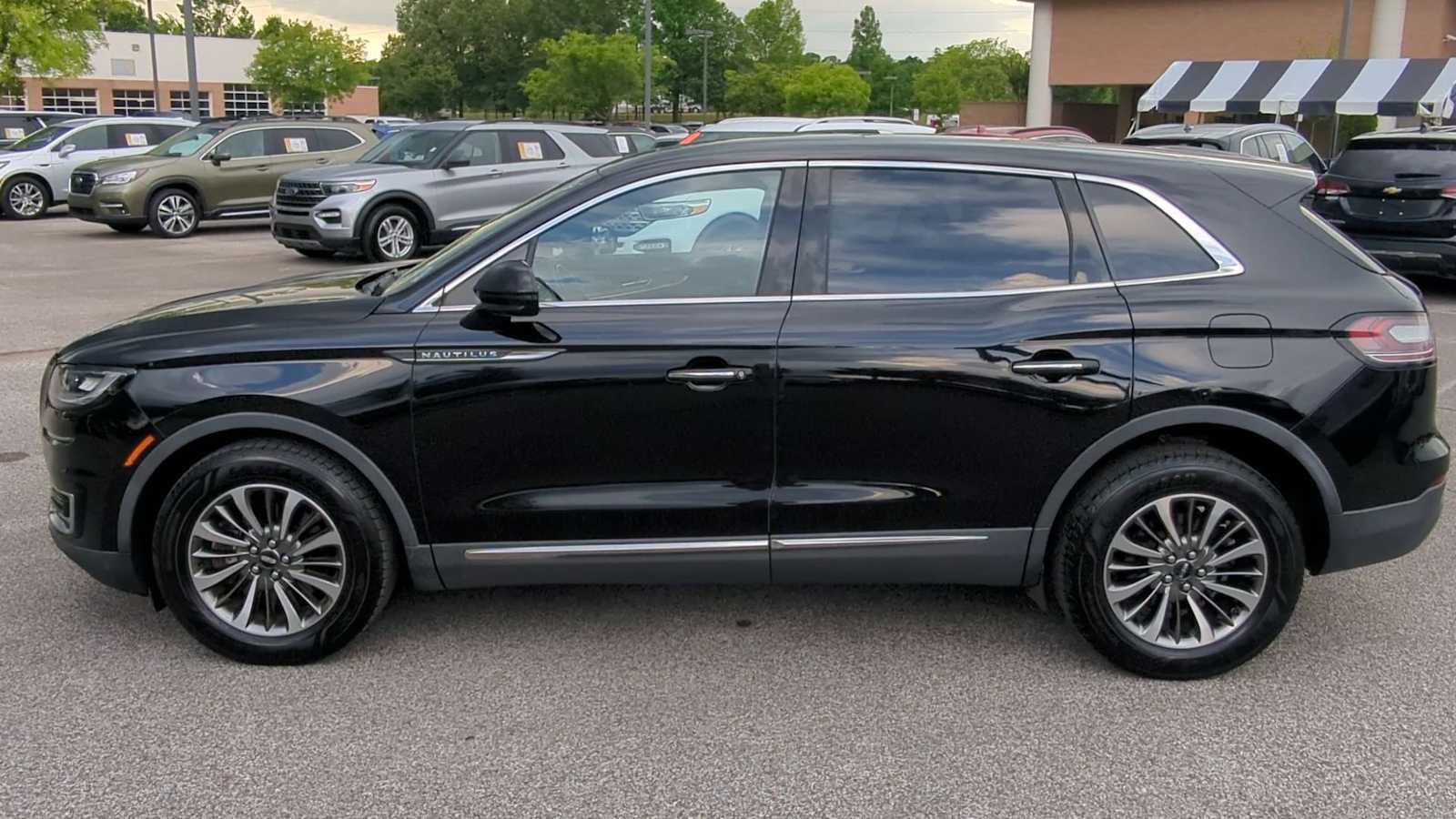 Thumbnail: 2020 Lincoln Nautilus - 5