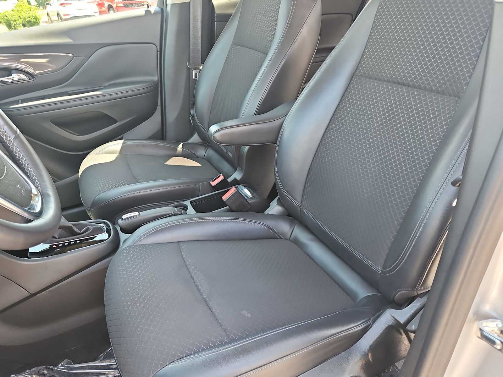 Thumbnail: 2018 Buick Encore - 16