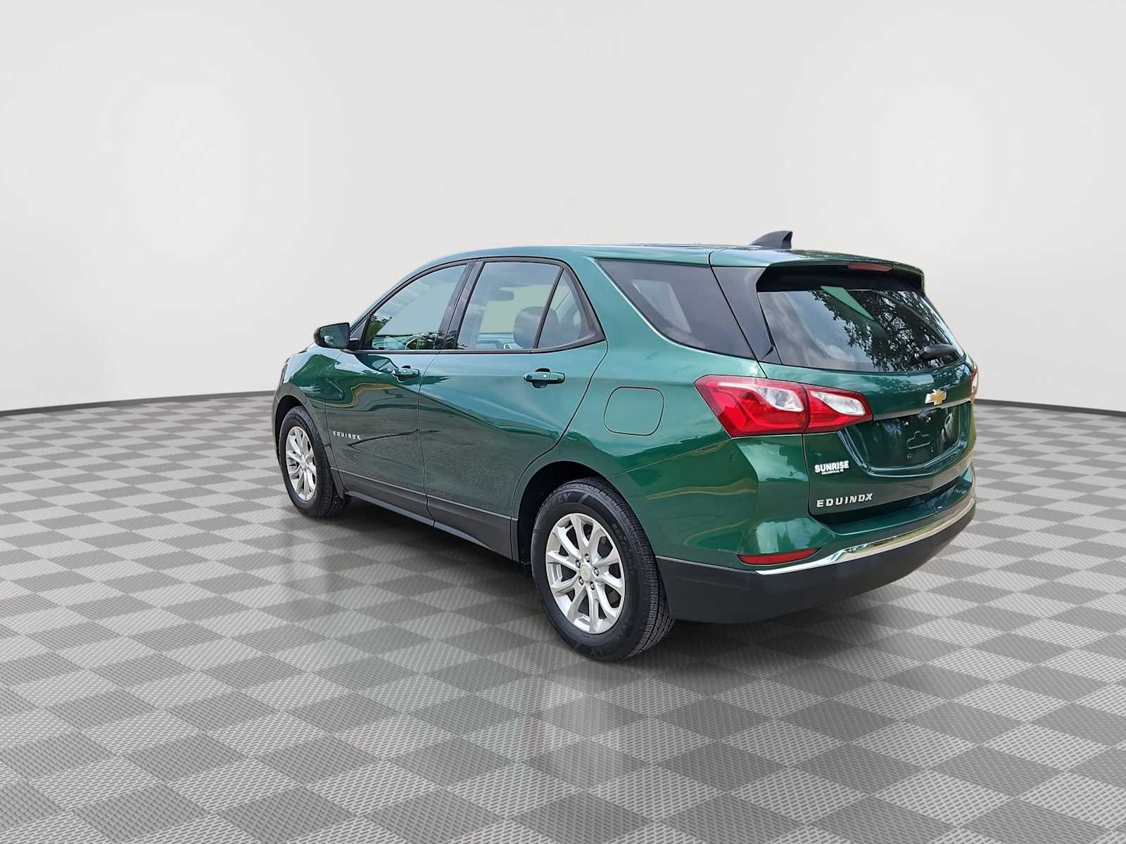 Thumbnail: 2018 Chevrolet Equinox - 6