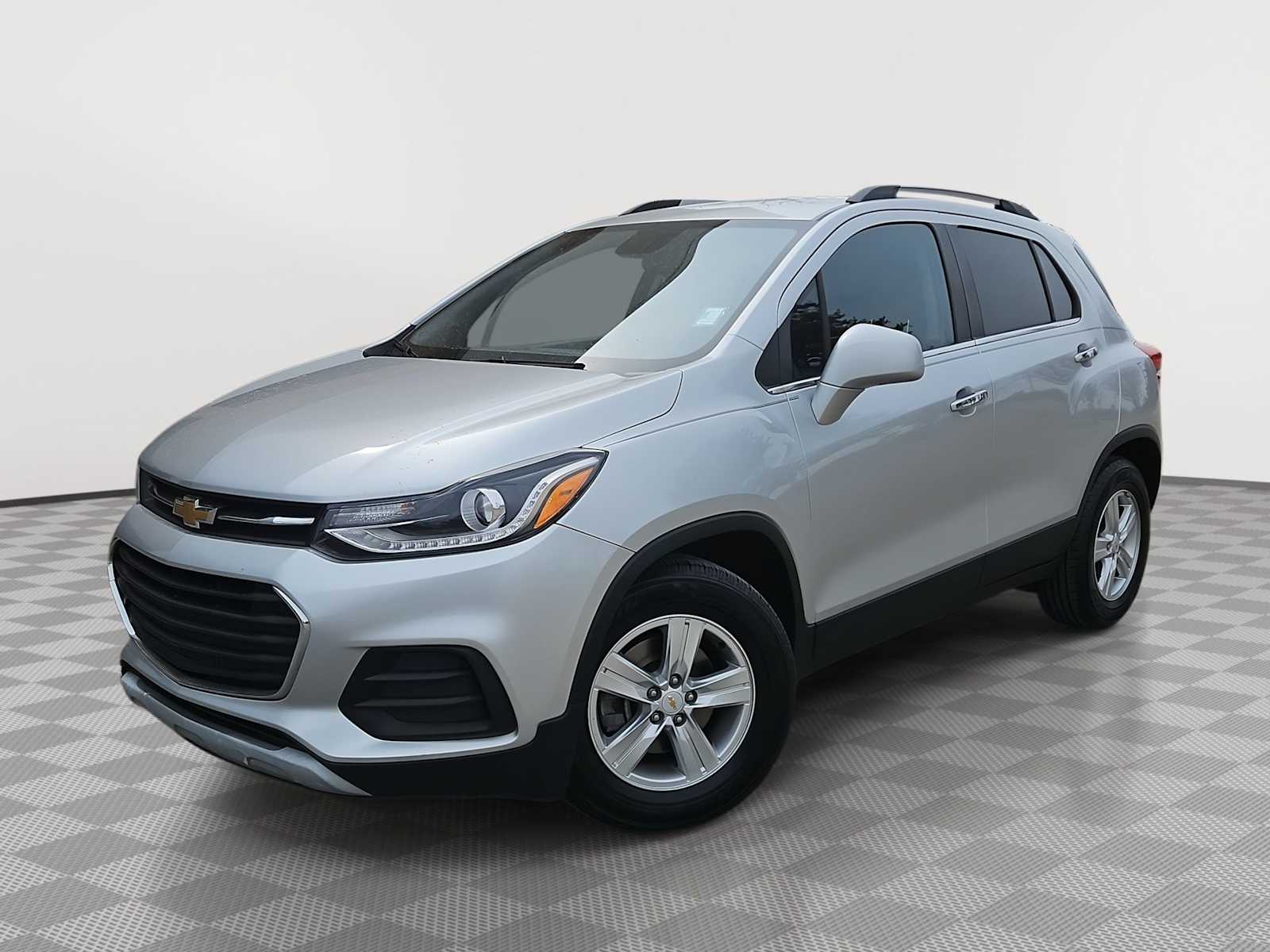 Thumbnail: 2017 Chevrolet Trax - 1