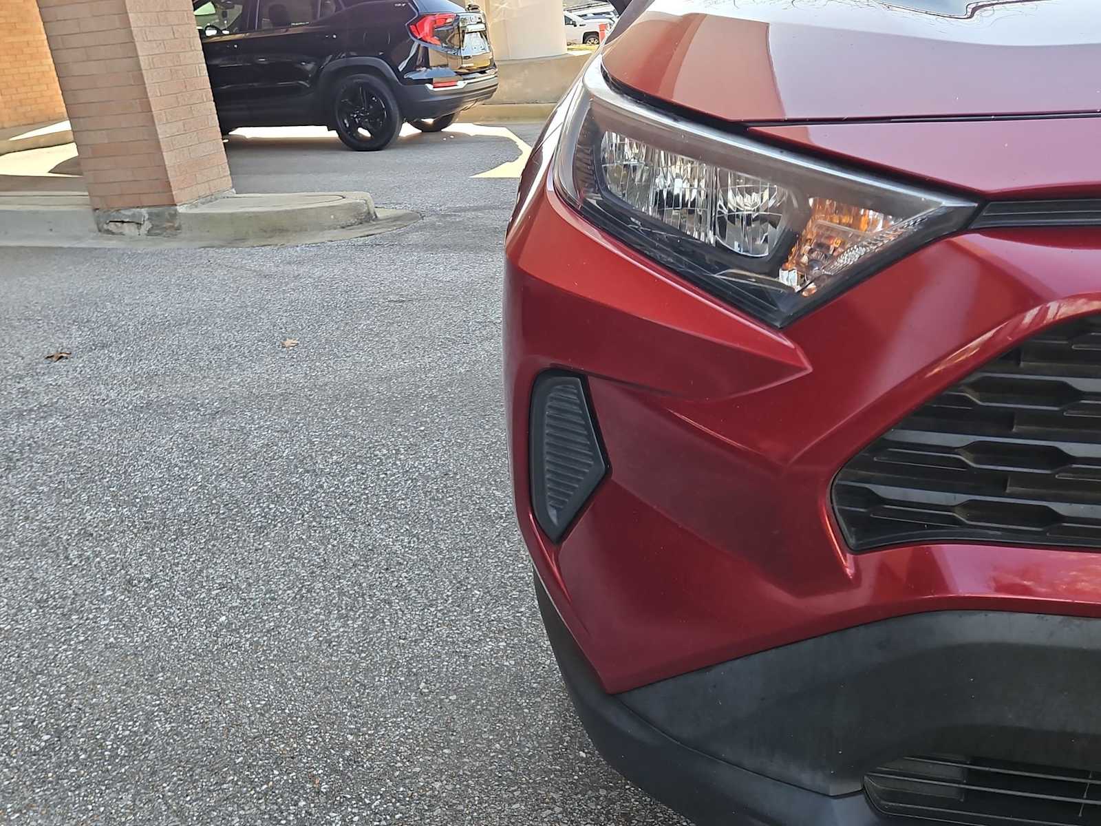 Thumbnail: 2021 Toyota RAV4 - 11