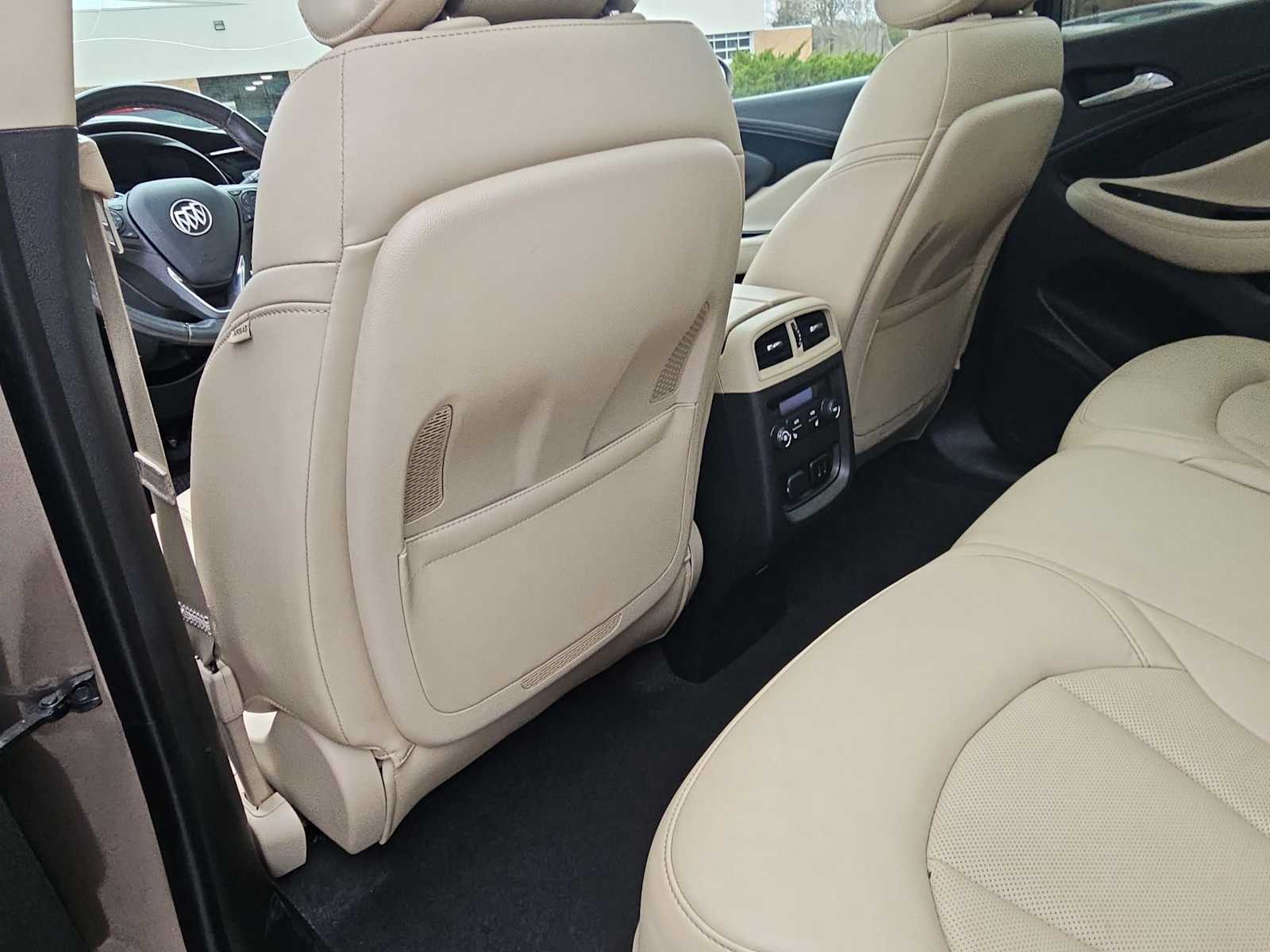 Thumbnail: 2016 Buick Envision - 18