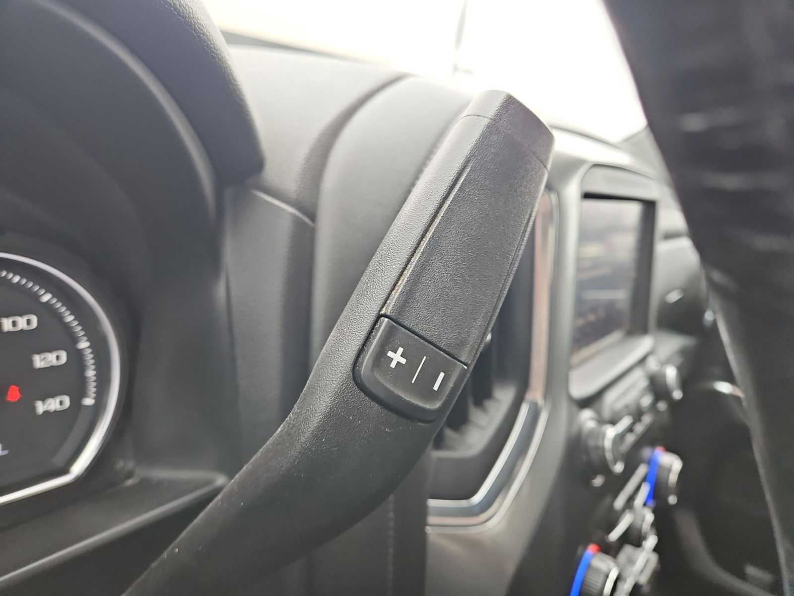 Thumbnail: 2020 Chevrolet Silverado 1500 - 31