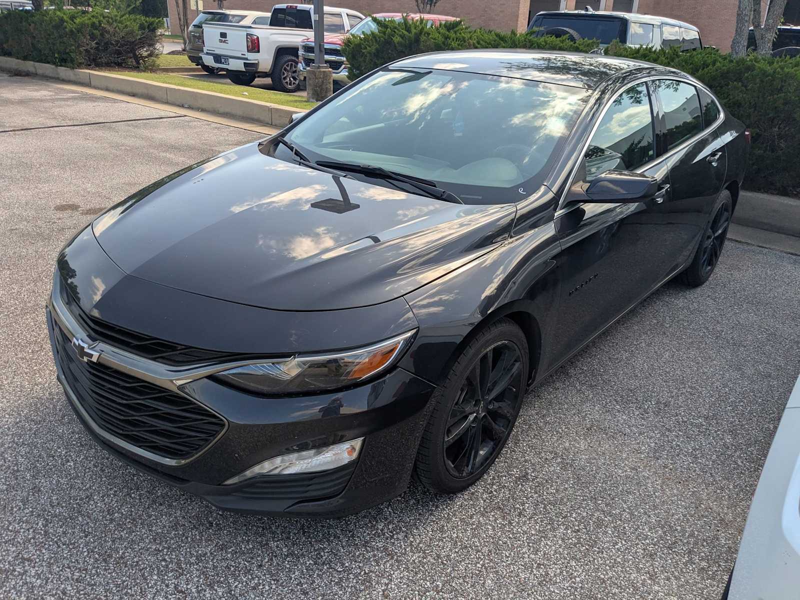 Thumbnail: 2022 Chevrolet Malibu - 1