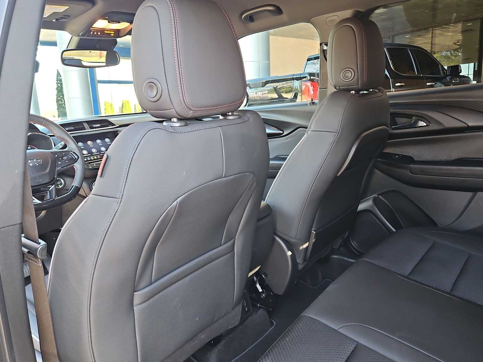 Thumbnail: 2023 Chevrolet TrailBlazer - 18