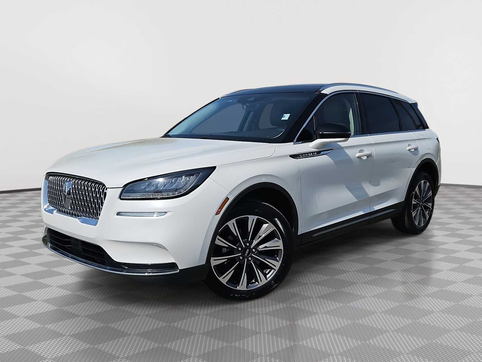 Thumbnail: 2021 Lincoln Corsair - 1