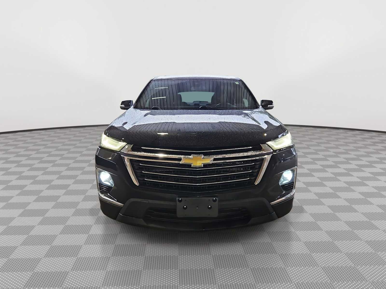 Thumbnail: 2022 Chevrolet Traverse - 3