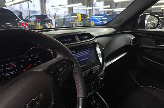 Thumbnail: 2023 Chevrolet TrailBlazer - 2