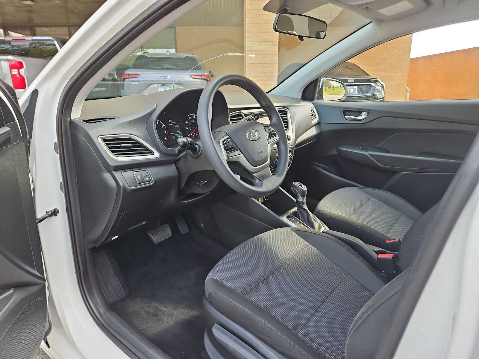 Thumbnail: 2020 Hyundai Accent - 10