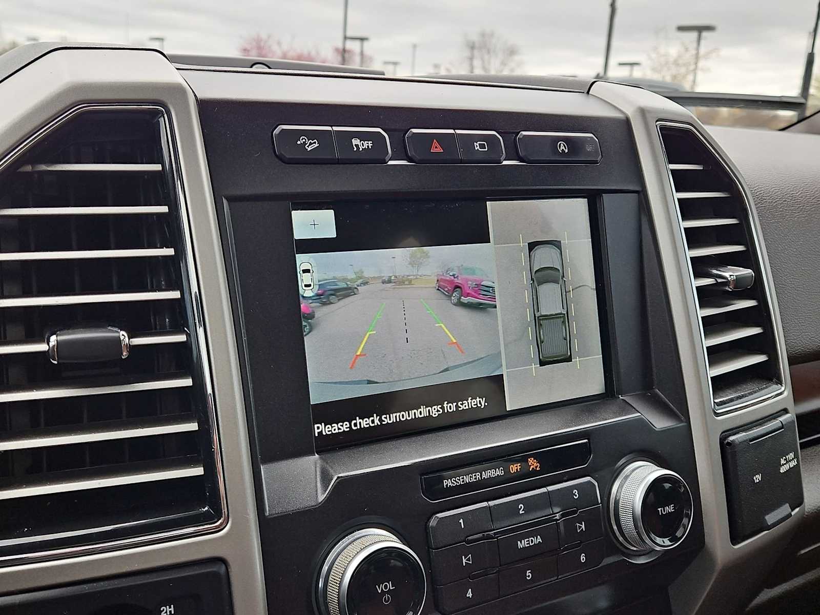 Thumbnail: 2019 Ford F-150 - 31