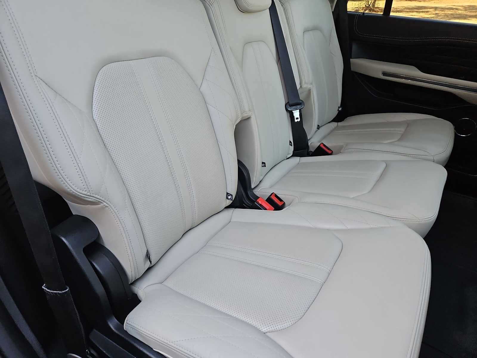 Thumbnail: 2020 Ford Expedition - 22