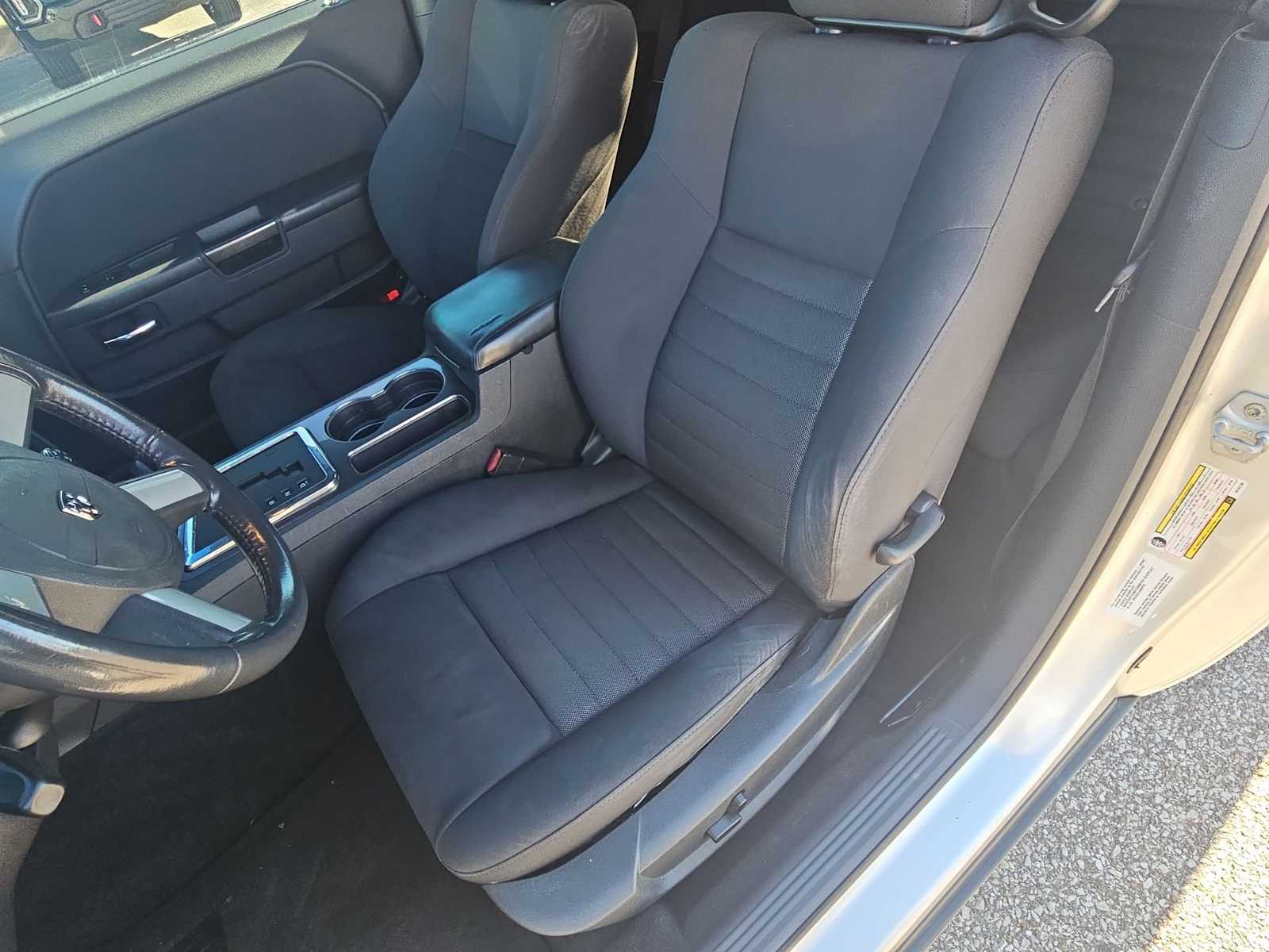 Thumbnail: 2010 Dodge Challenger - 17