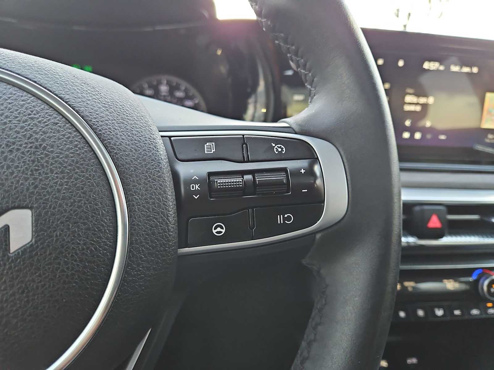 Thumbnail: 2023 Kia K5 - 26