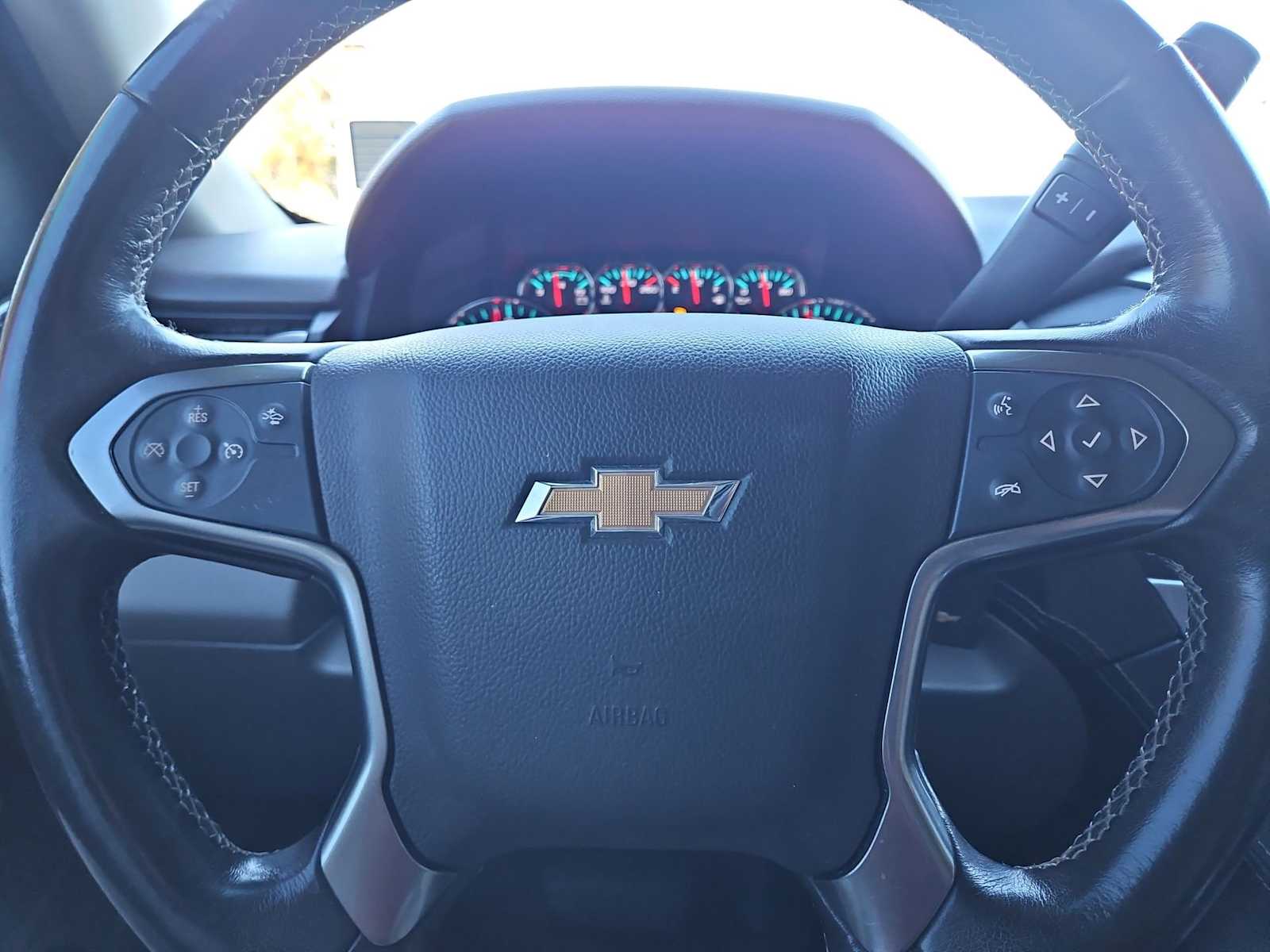 Thumbnail: 2020 Chevrolet Suburban - 22