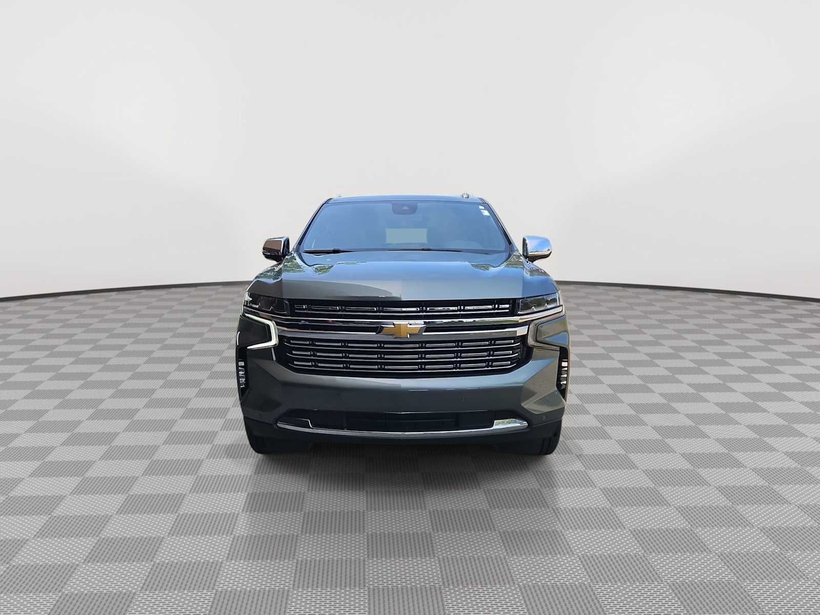 Thumbnail: 2023 Chevrolet Suburban - 3