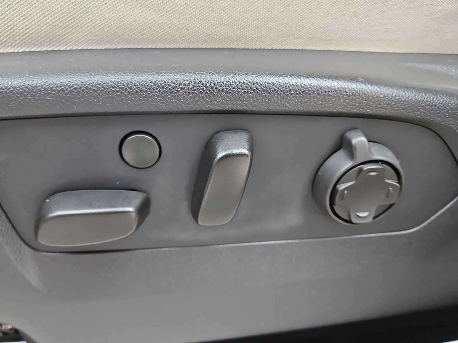 Thumbnail: 2021 Buick Envision - 16