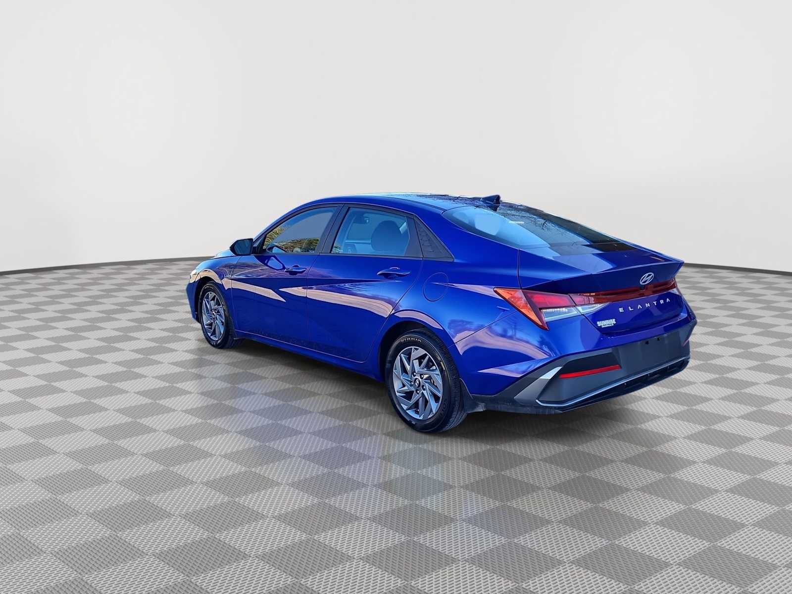 Thumbnail: 2024 Hyundai Elantra - 6