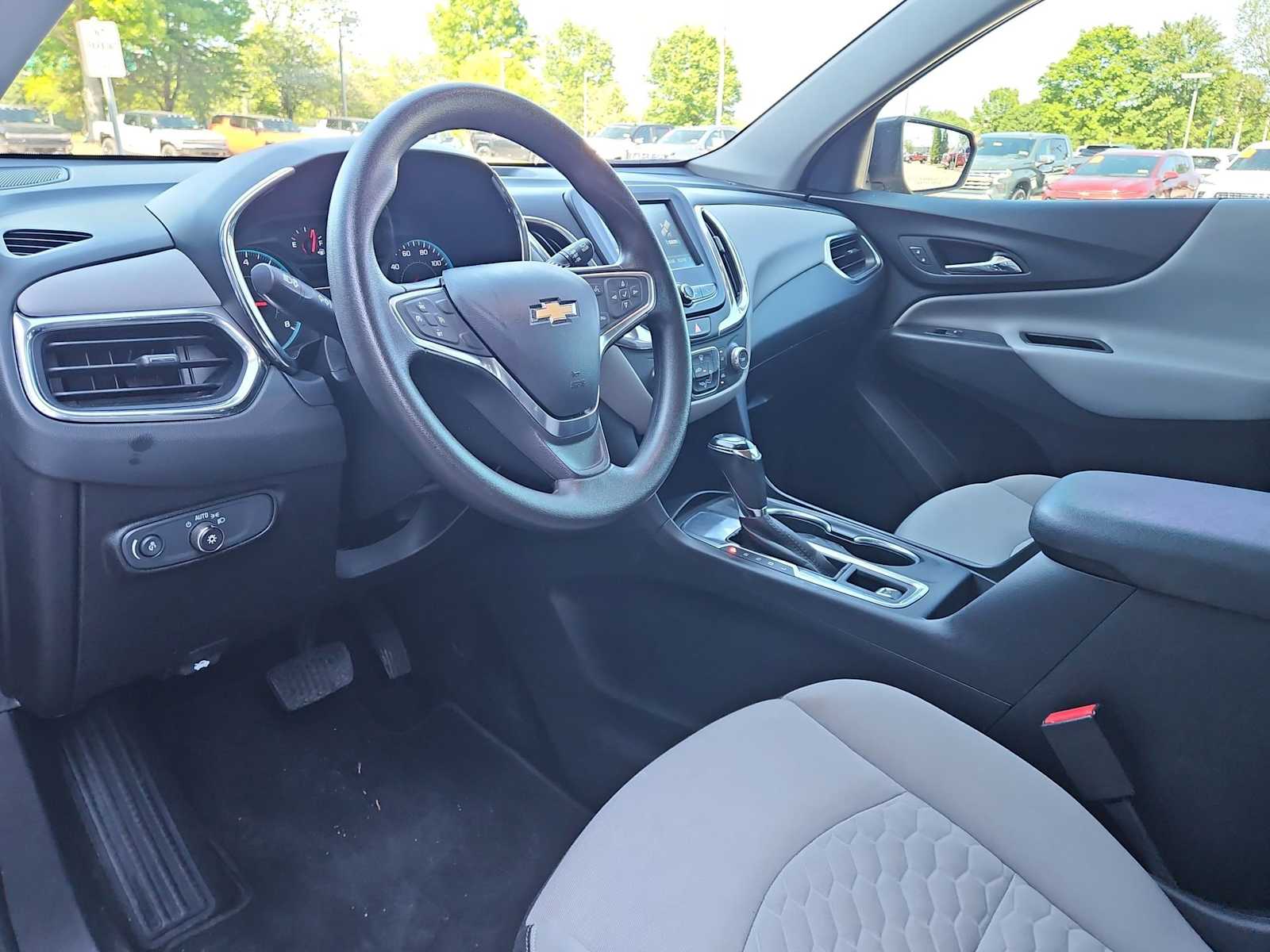 Thumbnail: 2018 Chevrolet Equinox - 17