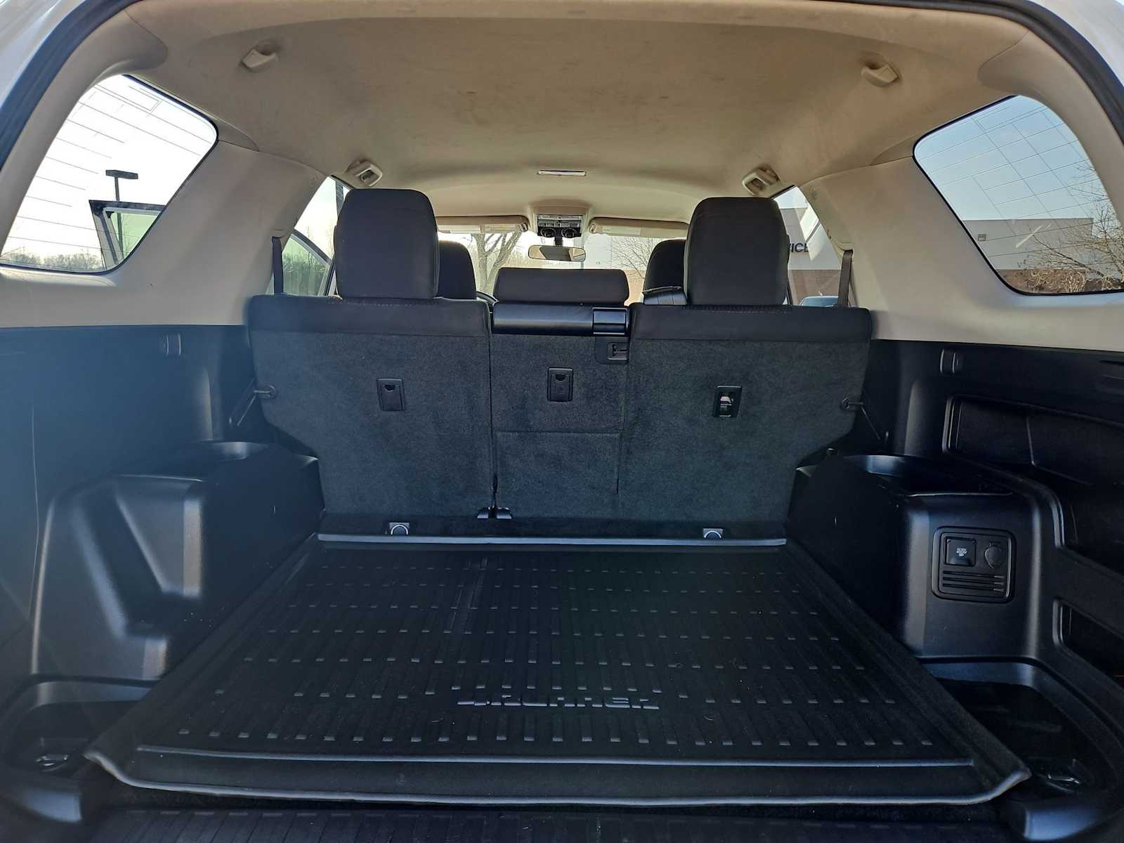 Thumbnail: 2019 Toyota 4Runner - 35