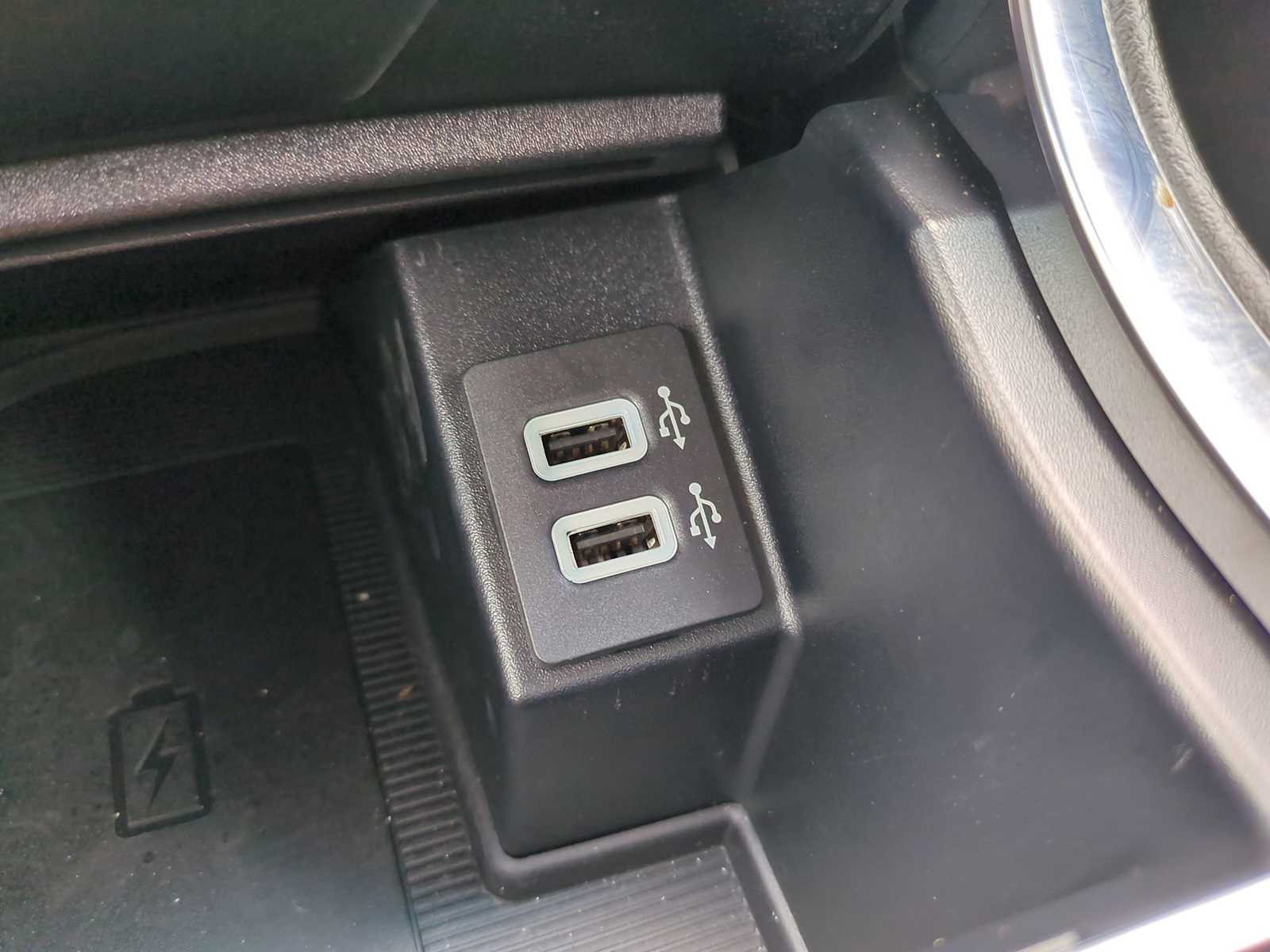 Thumbnail: 2019 Ford Edge - 34