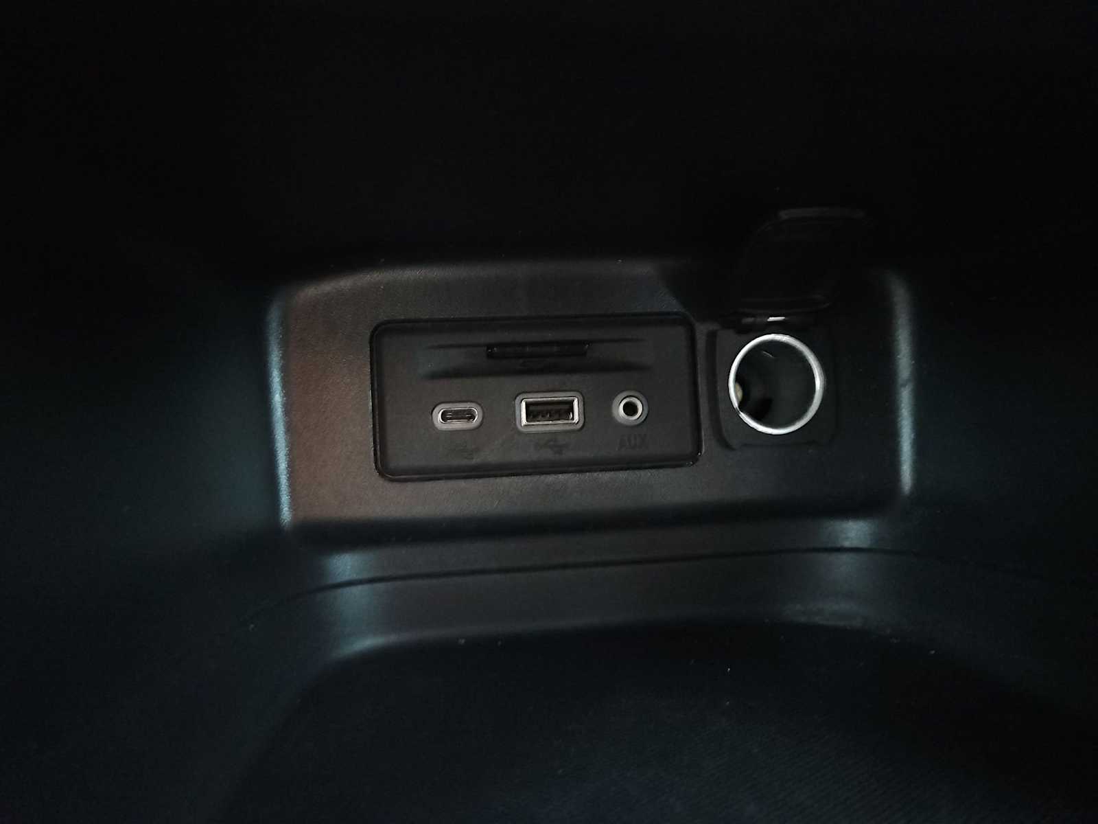 Thumbnail: 2024 Chevrolet Equinox - 31