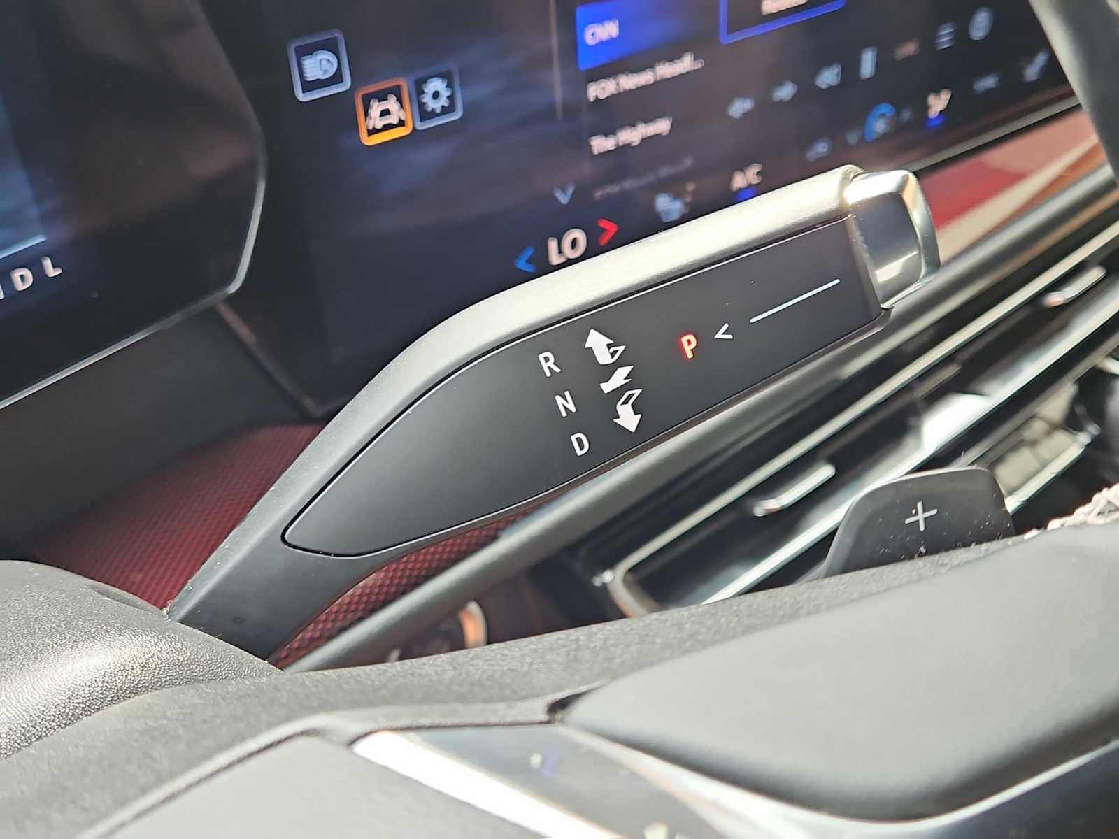 Thumbnail: 2025 Chevrolet Traverse - 32